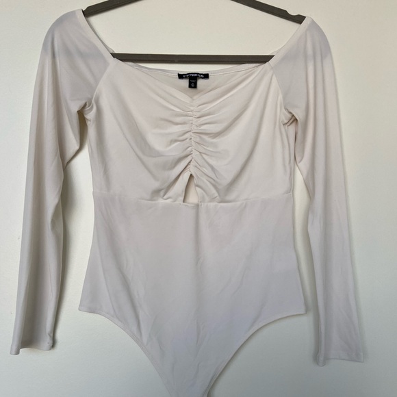 Express white bodysuit - Picture 2 of 7